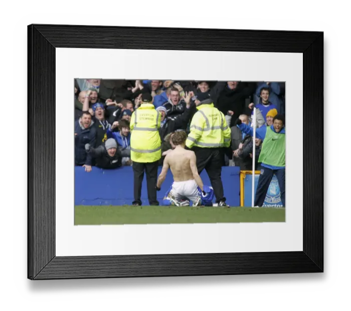 Framed Print : Jelavic Scores the Second: Everton's Victory Over Manchester City (2-0, Premier League, Goodison Park, 16-03-2013) Framed Print : Jelavic Scores the Second: Everton's Victory Over Manchester City (2-0, Premier League, Goodison Park, 16-03-2013)