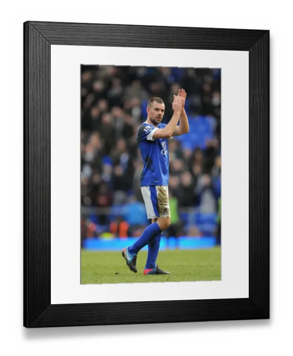 Framed Print : Everton's Darron Gibson Salutes Fans: Everton 2-0 Manchester City (BPL 2013) Framed Print : Everton's Darron Gibson Salutes Fans: Everton 2-0 Manchester City (BPL 2013)