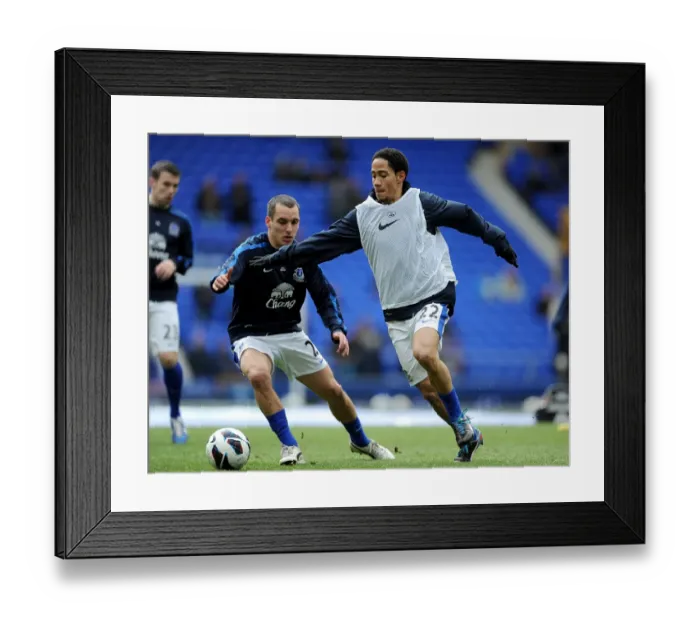 Framed Print : Everton FC: Steven Pienaar and Leon Osman in Focus at Pre-Match Training Ahead of Everton vs Manchester City (16-03-2013) Framed Print : Everton FC: Steven Pienaar and Leon Osman in Focus at Pre-Match Training Ahead of Everton vs Manchester City (16-03-2013)