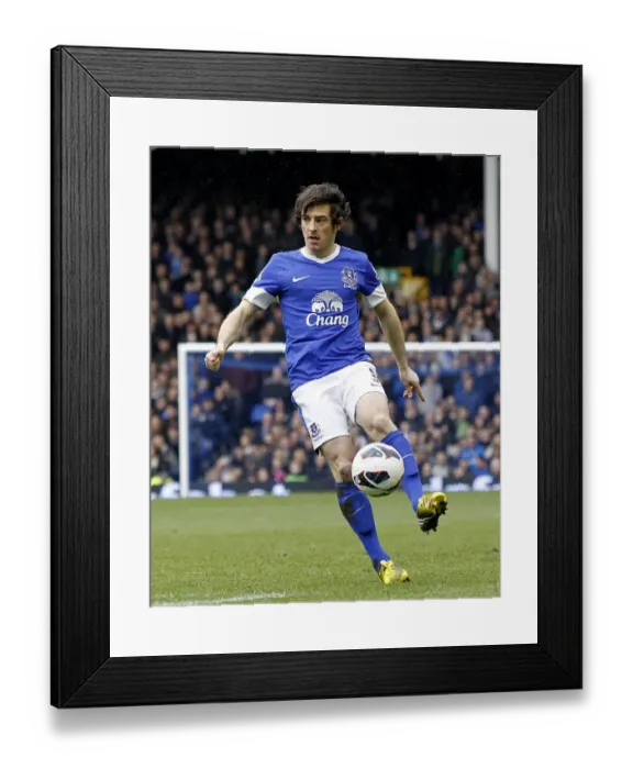 Framed Print : Leighton Baines Leading Performance: Everton 2 - Manchester City 0 (Premier League, March 16, 2013) Framed Print : Leighton Baines Leading Performance: Everton 2 - Manchester City 0 (Premier League, March 16, 2013)