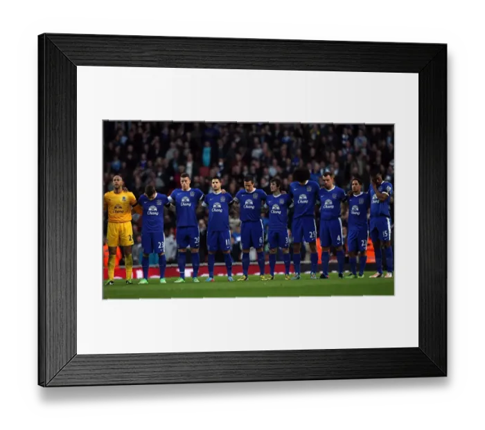 Framed Print : Everton Honors: Minutes of Silence at Emirates Stadium - Arsenal vs. Everton (16-04-2013) Framed Print : Everton Honors: Minutes of Silence at Emirates Stadium - Arsenal vs. Everton (16-04-2013)