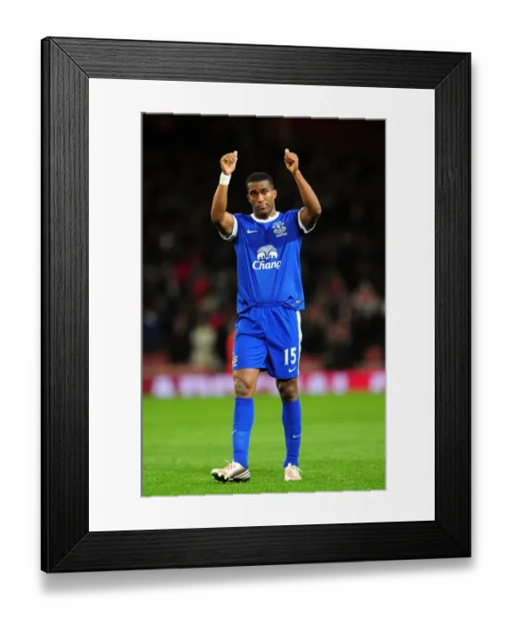 Framed Print : Distin's Defiant Display: Everton Holds Arsenal Scoreless at Emirates Stadium (16-04-2013) Framed Print : Distin's Defiant Display: Everton Holds Arsenal Scoreless at Emirates Stadium (16-04-2013)