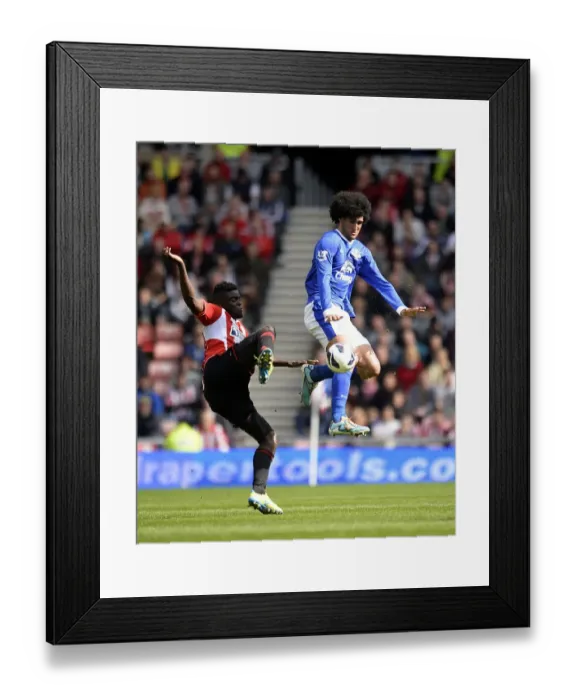 Framed Print : Fellaini vs. Diaye: Battle for the Ball - Everton vs. Sunderland Rivalry, 2013
