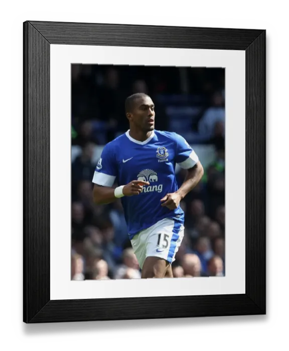 Framed Print : Distin's Defiant Performance: Everton's 1-0 Victory Over Fulham (Goodison Park, 2013) Framed Print : Distin's Defiant Performance: Everton's 1-0 Victory Over Fulham (Goodison Park, 2013)