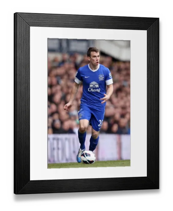 Framed Print : Determined Seamus Coleman Leads Everton to 2-2 Draw Against Tottenham Hotspur (BPL 2013)