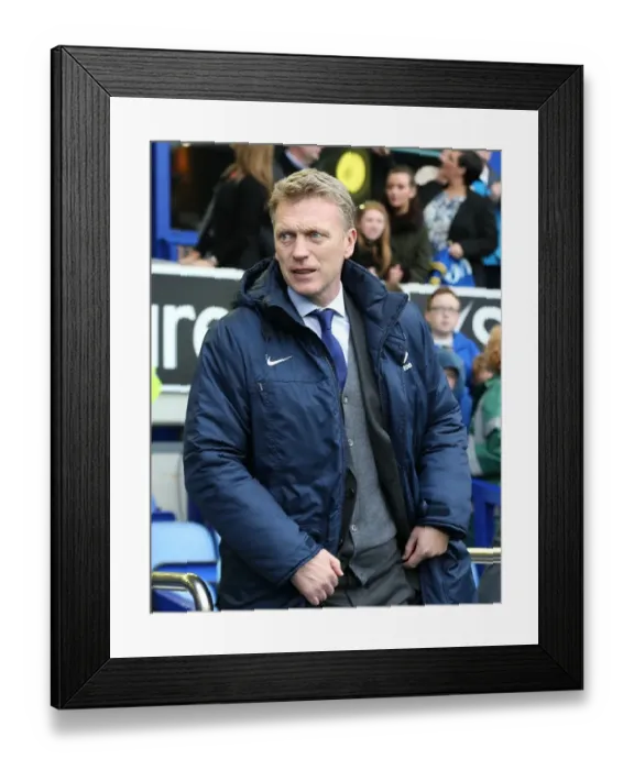 Framed Print : David Moyes Leads Everton onto Goodison Park Turf for Premier League Victory over West Ham (2-0) Framed Print : David Moyes Leads Everton onto Goodison Park Turf for Premier League Victory over West Ham (2-0)