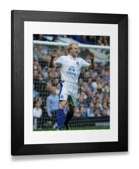 Framed Print : Steven Naismith's Stunner: Everton's Historic First Goal vs. Chelsea in 2012-13 Premier League (19-05-2013) Framed Print : Steven Naismith's Stunner: Everton's Historic First Goal vs. Chelsea in 2012-13 Premier League (19-05-2013)