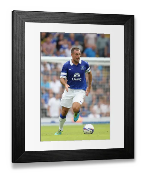 Framed Print : Darron Gibson Scores the Winning Goal: Everton's Pre-Season Triumph over Blackburn Rovers (3-1, July 27, 2013)