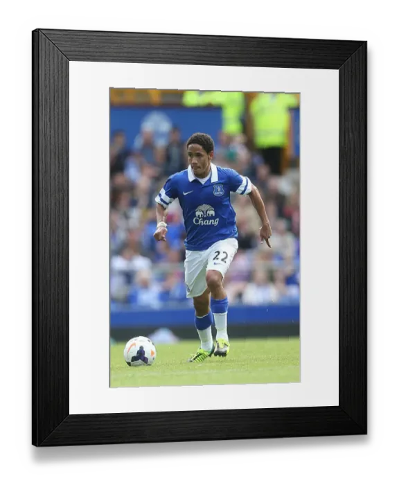 Framed Print : Steven Pienaar's Leadership: Everton's Pre-Season Victory over Real Betis (2-1)