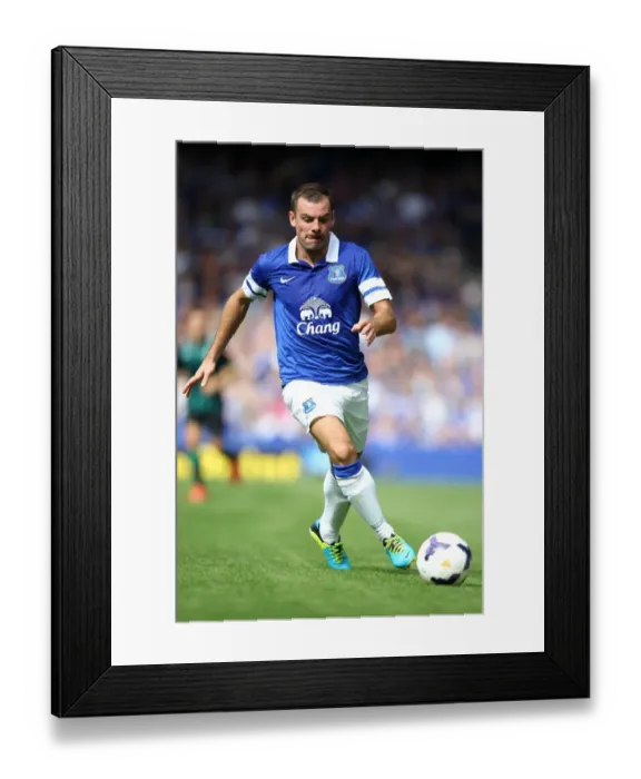Framed Print : Darron Gibson Scores the Winner: Everton Triumph Over Real Betis 2-1 in Pre-Season Friendly (August 11, 2013)