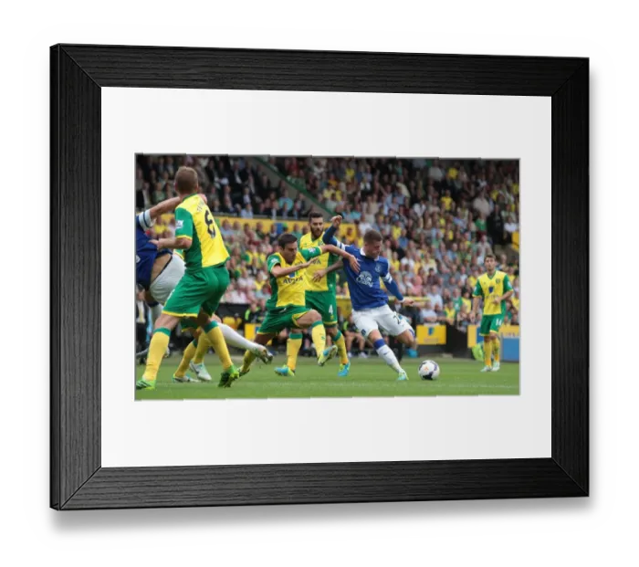 Framed Print : Blocked Shot: Ross Barkley vs. Norwich City - Everton's Draw in the Premier League (17-08-2013) Framed Print : Blocked Shot: Ross Barkley vs. Norwich City - Everton's Draw in the Premier League (17-08-2013)