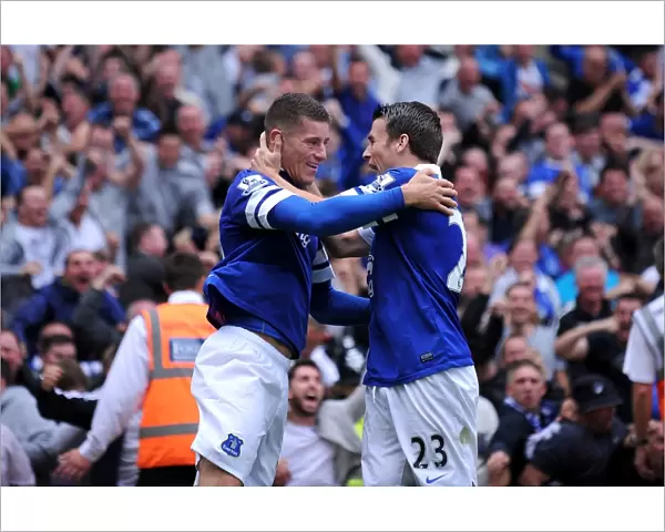Dramatic Equalizer: Ross Barkley's Thrilling Goal for Everton at Carrow Road (2013)