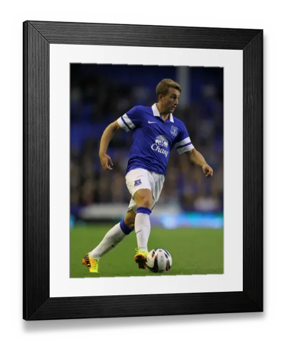 Framed Print : Deulofeu's Brilliance: Everton Advance in Capital One Cup with 2-1 Win over Stevenage Framed Print : Deulofeu's Brilliance: Everton Advance in Capital One Cup with 2-1 Win over Stevenage