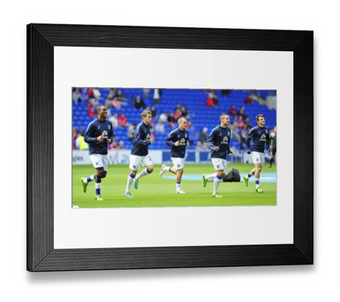 Framed Print : Everton Players Gear Up for Cardiff City Showdown (31-08-2013) Framed Print : Everton Players Gear Up for Cardiff City Showdown (31-08-2013)