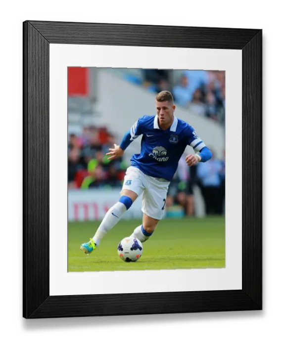 Framed Print : Ross Barkley's Determined Performance: 0-0 Stalemate between Cardiff City and Everton (Barclays Premier League, Cardiff City Stadium, August 31, 2013) Framed Print : Ross Barkley's Determined Performance: 0-0 Stalemate between Cardiff City and Everton (Barclays Premier League, Cardiff City Stadium, August 31, 2013)