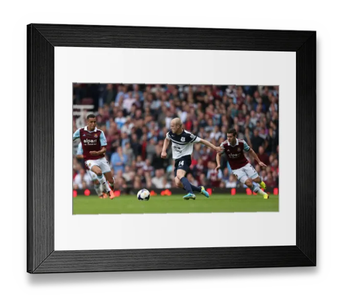 Framed Print : Steven Naismith's Brilliant Performance: Everton's Thrilling 3-2 Victory Over West Ham United (BPL, Upton Park, 21-09-2013) Framed Print : Steven Naismith's Brilliant Performance: Everton's Thrilling 3-2 Victory Over West Ham United (BPL, Upton Park, 21-09-2013)