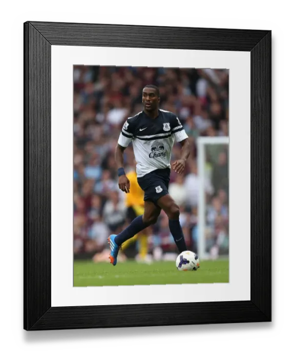 Framed Print : Sylvain Distin Scores the Dramatic Winner for Everton Against West Ham United at Upton Park (21-09-2013) Framed Print : Sylvain Distin Scores the Dramatic Winner for Everton Against West Ham United at Upton Park (21-09-2013)