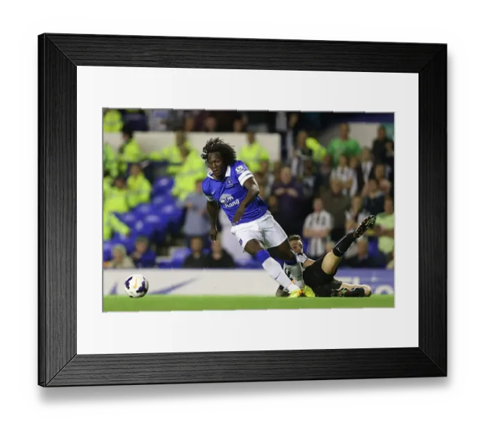 Framed Print : Everton's Lukaku Scores Dramatic Winner Against Newcastle United (3-2): Goodison Park, September 30, 2013 Framed Print : Everton's Lukaku Scores Dramatic Winner Against Newcastle United (3-2): Goodison Park, September 30, 2013