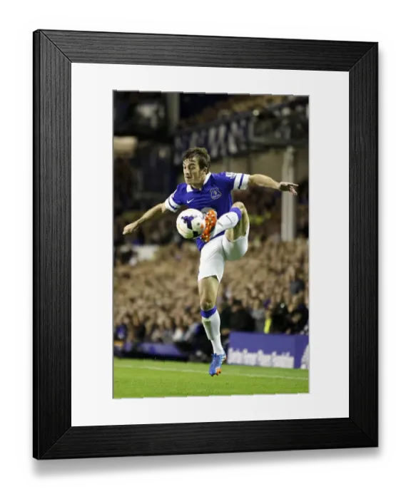 Framed Print : Everton's Thrilling 3-2 Victory Over Newcastle United: Leighton Baines in Action (30-09-2013, Goodison Park) Framed Print : Everton's Thrilling 3-2 Victory Over Newcastle United: Leighton Baines in Action (30-09-2013, Goodison Park)