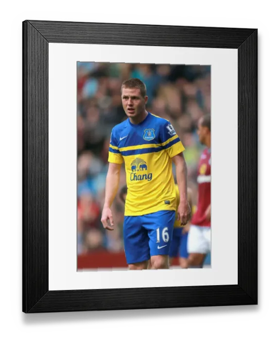 Framed Print : James McCarthy Leads Everton to Victory: Aston Villa 0 - Everton 2 (Barclays Premier League, Villa Park, October 26, 2013)