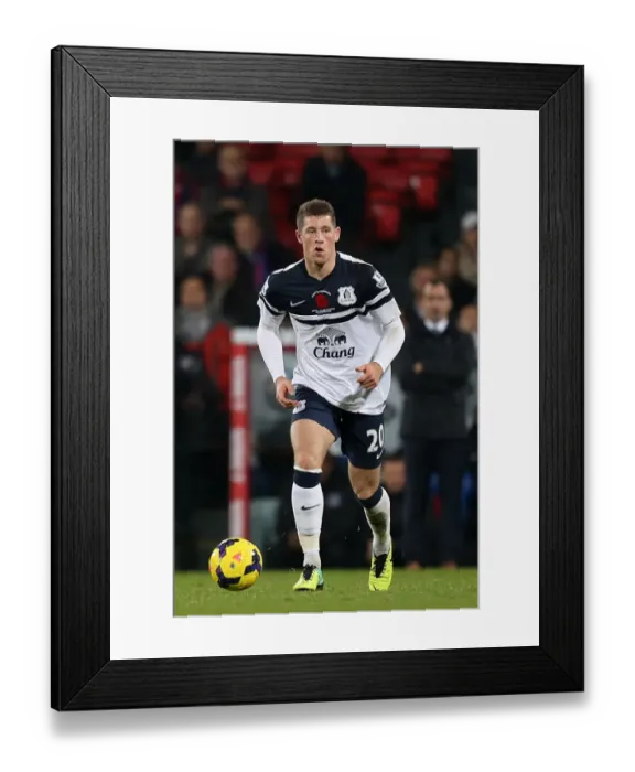 Framed Print : Determined Ross Barkley Shines in Scoreless Battle: Everton vs. Crystal Palace, Premier League (2013) Framed Print : Determined Ross Barkley Shines in Scoreless Battle: Everton vs. Crystal Palace, Premier League (2013)