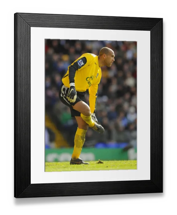Framed Print : Football - Stock - 07 / 08 - 12 / 4 / 08 Tim Howard - Everton Mandatory Credit Framed Print : Football - Stock - 07 / 08 - 12 / 4 / 08 Tim Howard - Everton Mandatory Credit