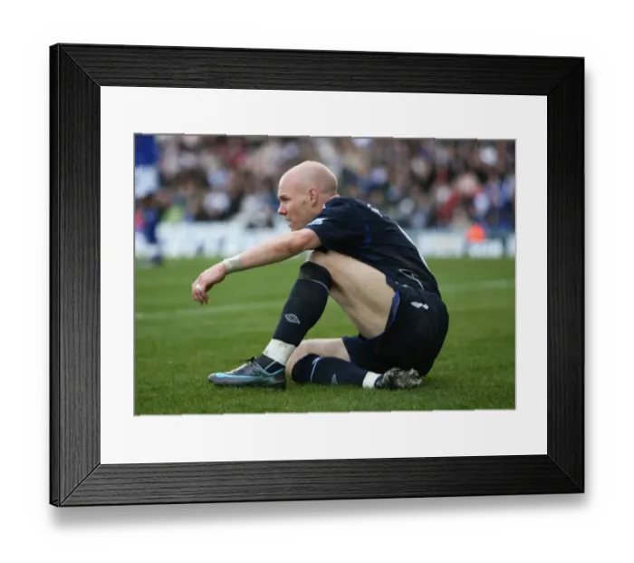 Framed Print : Andrew Johnson's Unyielding Spirit: Birmingham City vs. Everton, Barclays Premier League, 2007-08 Framed Print : Andrew Johnson's Unyielding Spirit: Birmingham City vs. Everton, Barclays Premier League, 2007-08