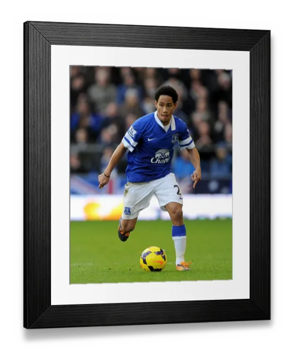 Framed Print : Steven Pienaar at Goodison Park: Everton vs. Tottenham Hotspur, 03-11-2013 (0-0) Framed Print : Steven Pienaar at Goodison Park: Everton vs. Tottenham Hotspur, 03-11-2013 (0-0)