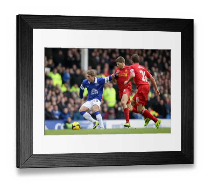 Framed Print : Intense Rivalry: Deulofeu vs Gerrard Battle at Goodison Park - Everton vs Liverpool, Premier League (23-11-2013) Framed Print : Intense Rivalry: Deulofeu vs Gerrard Battle at Goodison Park - Everton vs Liverpool, Premier League (23-11-2013)