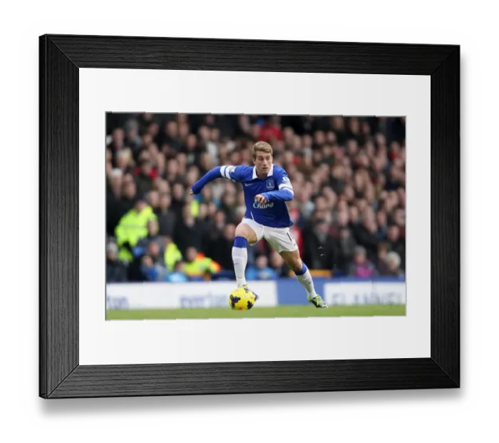 Framed Print : Deulofeu's Drama: Thrilling 3-3 Everton-Liverpool Draw at Goodison Park (Premier League)