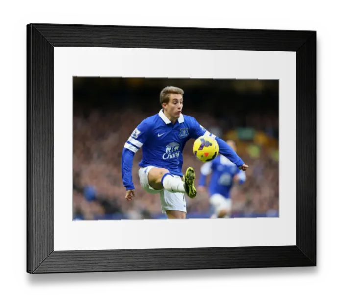 Framed Print : Everton's Gerard Deulofeu Shines in Premier League Victory over Stoke City (30-11-2013) Framed Print : Everton's Gerard Deulofeu Shines in Premier League Victory over Stoke City (30-11-2013)