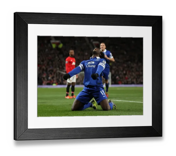 Framed Print : Lukaku and Oviedo's Historic Goal: Everton's Upset at Old Trafford (4-12-2013: Manchester United 0-1 Everton)