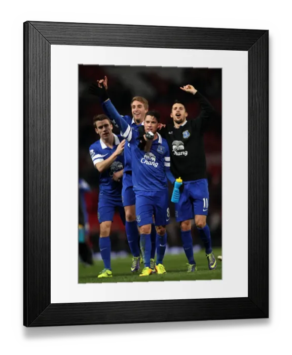 Framed Print : Evertons Bryan Oviedo (centre) celebrate with his team-mates after the game Framed Print : Evertons Bryan Oviedo (centre) celebrate with his team-mates after the game