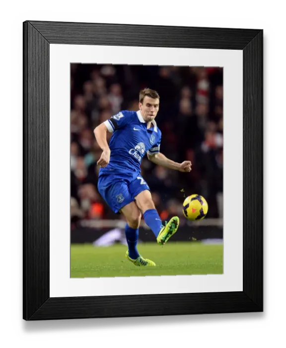 Framed Print : A Draw at Emirates: Seamus Coleman's Determined Performance for Everton (December 8, 2013, Barclays Premier League) Framed Print : A Draw at Emirates: Seamus Coleman's Determined Performance for Everton (December 8, 2013, Barclays Premier League)