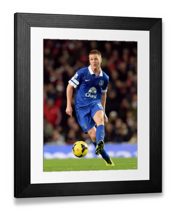 Framed Print : Barclays Premier League - Arsenal v Everton - Emirates Stadium Framed Print : Barclays Premier League - Arsenal v Everton - Emirates Stadium