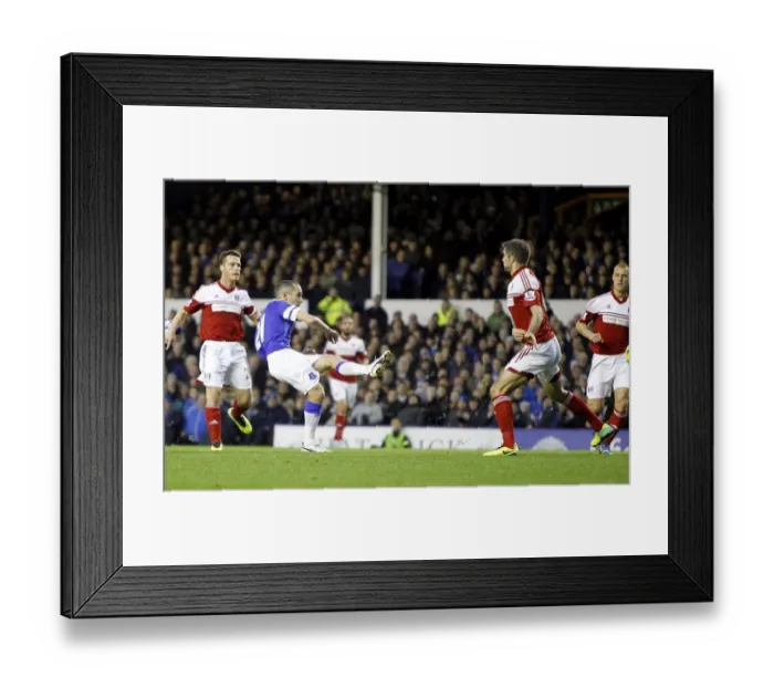 Framed Print : Barclays Premier League - Everton v Fulham - Goodison Park Framed Print : Barclays Premier League - Everton v Fulham - Goodison Park