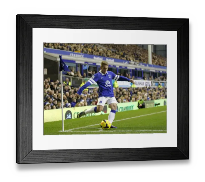 Framed Print : Everton's Dominance: Deulofeu's Corner Seals 4-1 Win Over Fulham (14-12-2013) Framed Print : Everton's Dominance: Deulofeu's Corner Seals 4-1 Win Over Fulham (14-12-2013)