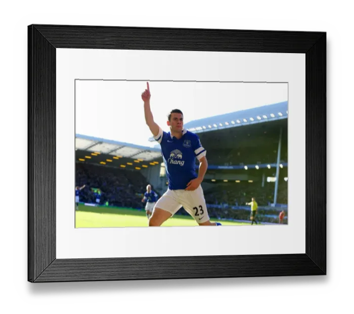 Framed Print : Seamus Coleman's Thriller: Everton's Game-Winning Goal vs. Southampton (December 29, 2013) Framed Print : Seamus Coleman's Thriller: Everton's Game-Winning Goal vs. Southampton (December 29, 2013)
