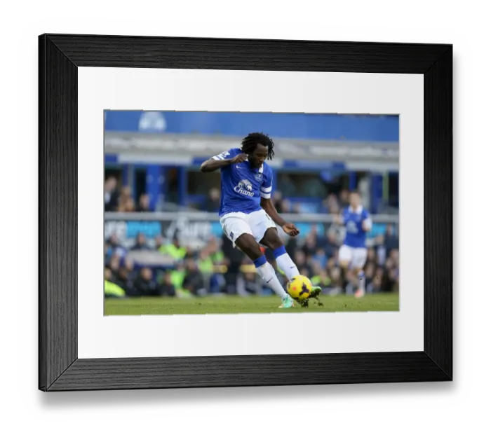 Framed Print : Romelu Lukaku Scores Everton's Second Goal: Everton 2-1 Southampton (December 29, 2013, Goodison Park)