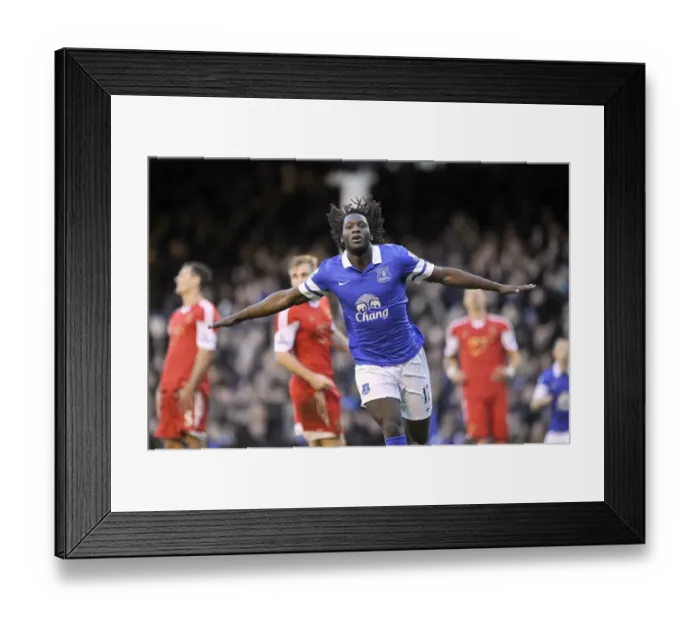 Framed Print : Romelu Lukaku's Double: Everton's Triumph over Southampton in the Barclays Premier League (29-12-2013)
