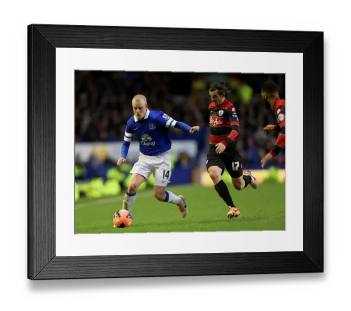 Framed Print : Naismith vs Barton: Everton's Dominant FA Cup Victory over Queens Park Rangers (4-0) Framed Print : Naismith vs Barton: Everton's Dominant FA Cup Victory over Queens Park Rangers (4-0)
