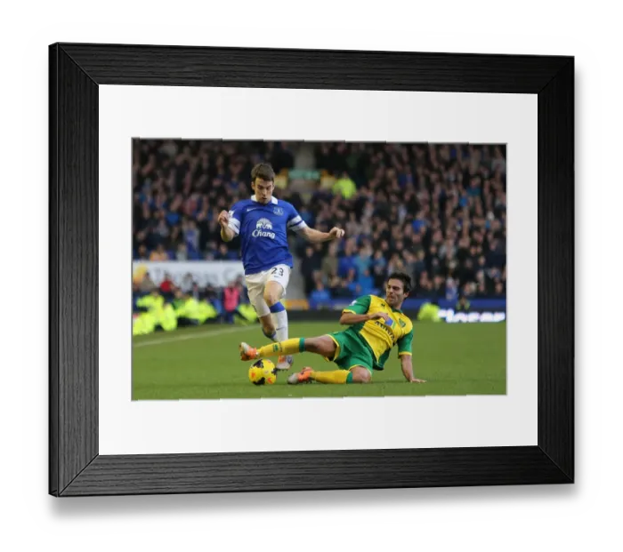 Framed Print : Battle at Goodison Park: Seamus Coleman vs Javier Garrido