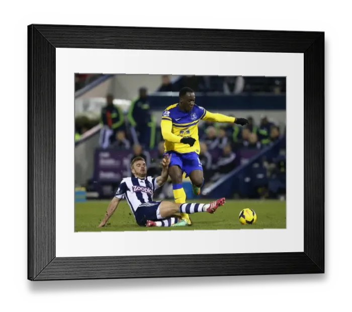 Framed Print : Battle for the Ball: Lukaku vs Morrison - Everton vs West Bromwich Albion's Intense Rivalry in the Premier League (20-01-2014) Framed Print : Battle for the Ball: Lukaku vs Morrison - Everton vs West Bromwich Albion's Intense Rivalry in the Premier League (20-01-2014)