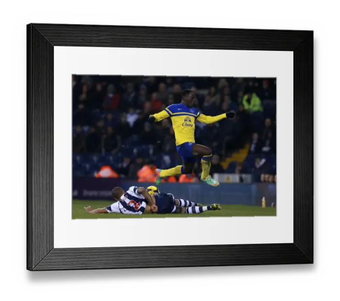 Framed Print : Lukaku Soars Over Reid: Everton vs. West Bromwich Albion, 20-01-2014 Framed Print : Lukaku Soars Over Reid: Everton vs. West Bromwich Albion, 20-01-2014