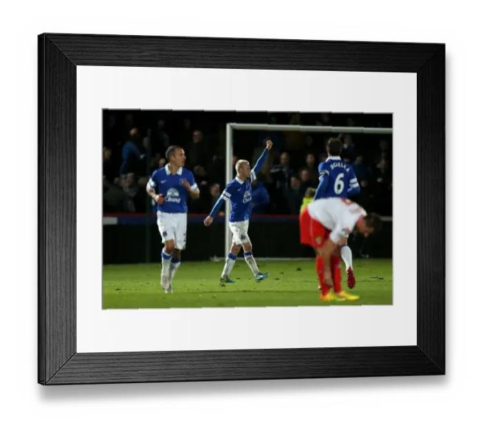 Framed Print : FA Cup - Fourth Round - Stevenage v Everton - The Lamex Stadium Framed Print : FA Cup - Fourth Round - Stevenage v Everton - The Lamex Stadium