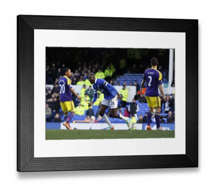 Framed Print : Everton's Lacina Traore Scores Thrilling Opener in FA Cup Fifth Round Clash Against Swansea City (16-02-2014) Framed Print : Everton's Lacina Traore Scores Thrilling Opener in FA Cup Fifth Round Clash Against Swansea City (16-02-2014)