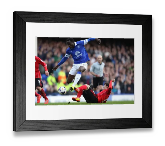 Framed Print : Intense Rivalry: Lukaku vs. Kim - Everton's Hard-Fought Victory over Cardiff City (15-03-2014, Goodison Park)