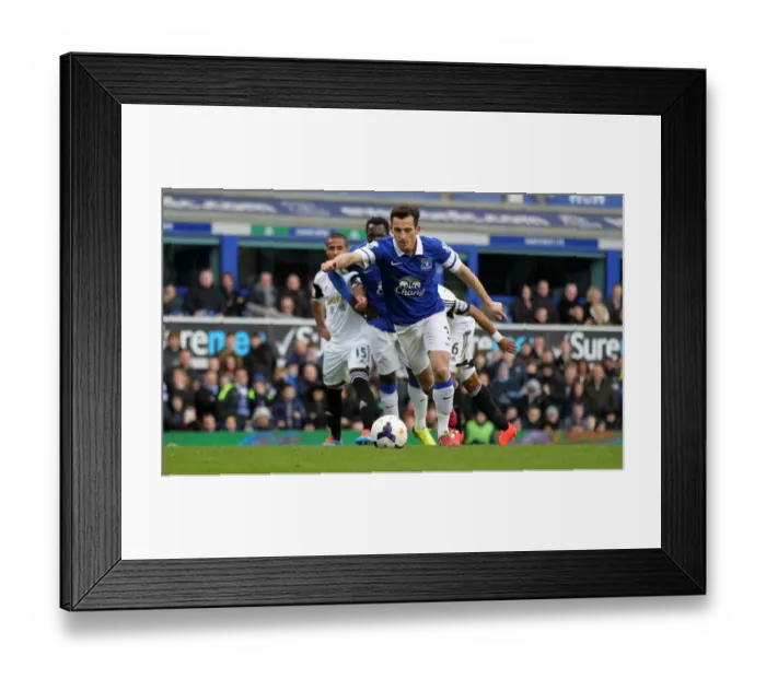 Framed Print : Leighton Baines Penalty: Everton's Victory Over Swansea City (22-03-2014) Framed Print : Leighton Baines Penalty: Everton's Victory Over Swansea City (22-03-2014)