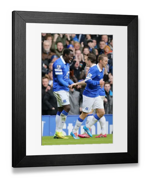 Framed Print : Everton's Lukaku and Baines: Double Trouble - Celebrating a Thrilling 3-2 Victory Over Swansea in the Premier League (Goodison Park, 22-03-2014) Framed Print : Everton's Lukaku and Baines: Double Trouble - Celebrating a Thrilling 3-2 Victory Over Swansea in the Premier League (Goodison Park, 22-03-2014)