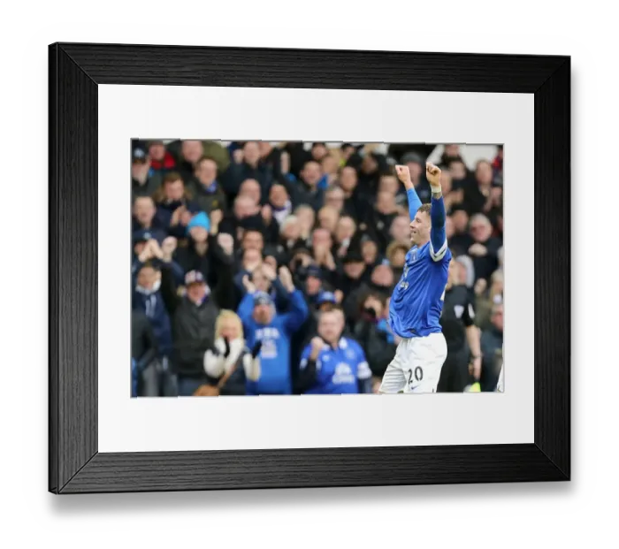 Framed Print : Everton's Thrilling Triple: Ross Barkley's Hat-Trick Seals 3-2 Victory Over Swansea City (Barclays Premier League, Goodison Park, 22-03-2014) Framed Print : Everton's Thrilling Triple: Ross Barkley's Hat-Trick Seals 3-2 Victory Over Swansea City (Barclays Premier League, Goodison Park, 22-03-2014)